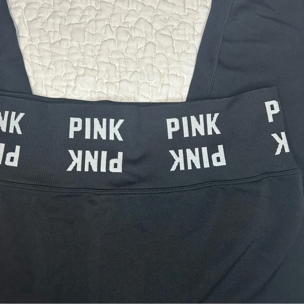 Victoria's Secret PINK Seamless Leggings - Picture 2 of 4
